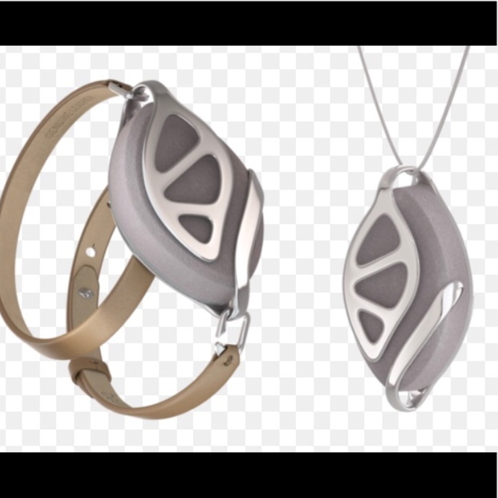 Bellabeat Leaf Urban (fitness tracker)